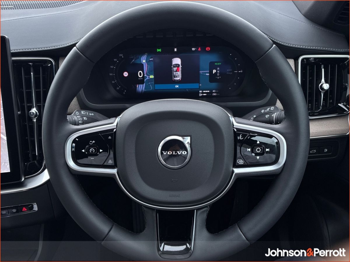 Volvo XC90 T8 455bhp PHEV AWD Plus Dark - Dark Tinted Windows / 360 Camera 