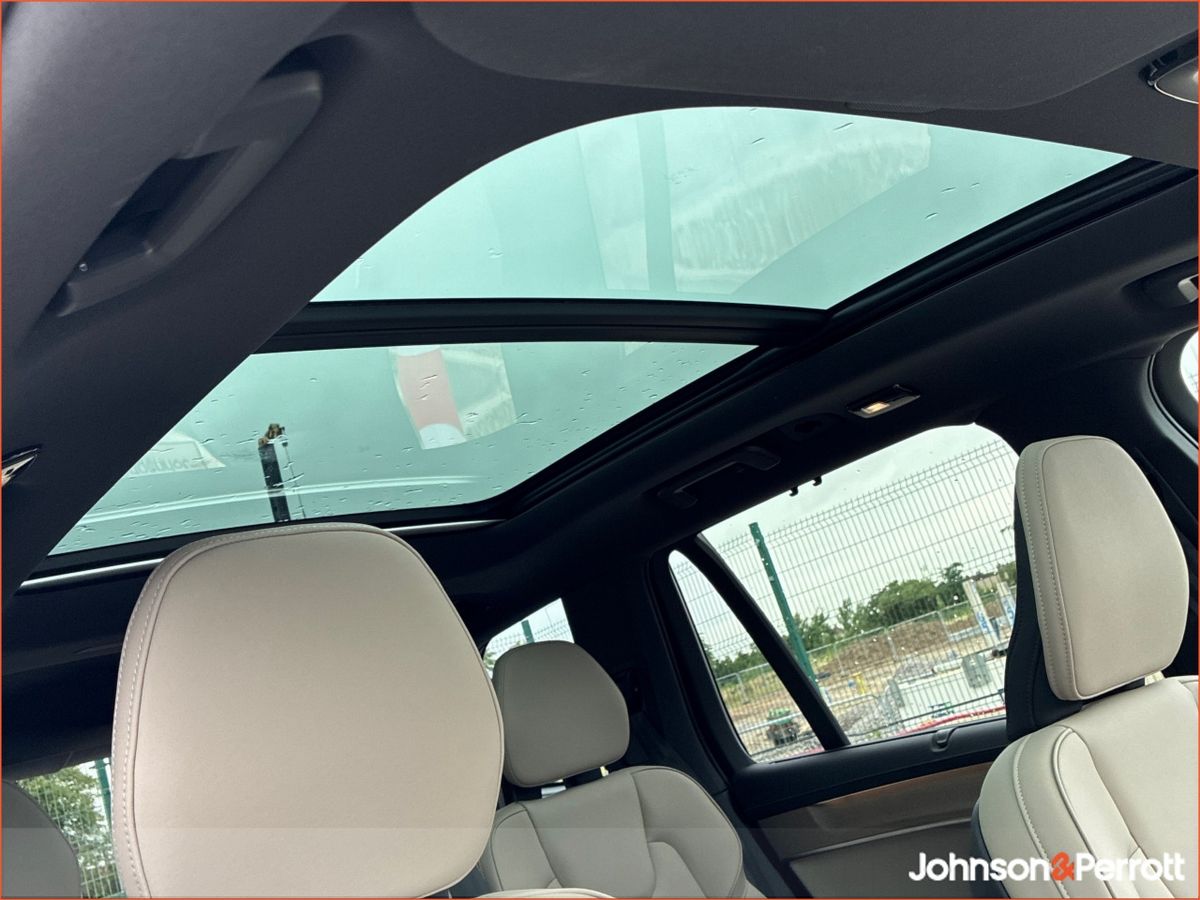 Volvo XC90 T8 455bhp PHEV AWD Plus Dark - Dark Tinted Windows / 360 Camera 