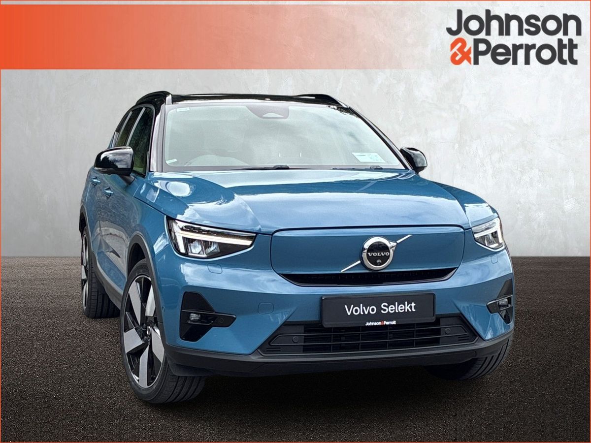 Volvo XC40 231hp 69 kWh Ultimate (Two Year Volvo Selekt Warranty + Two Year Volvo Service Plan)