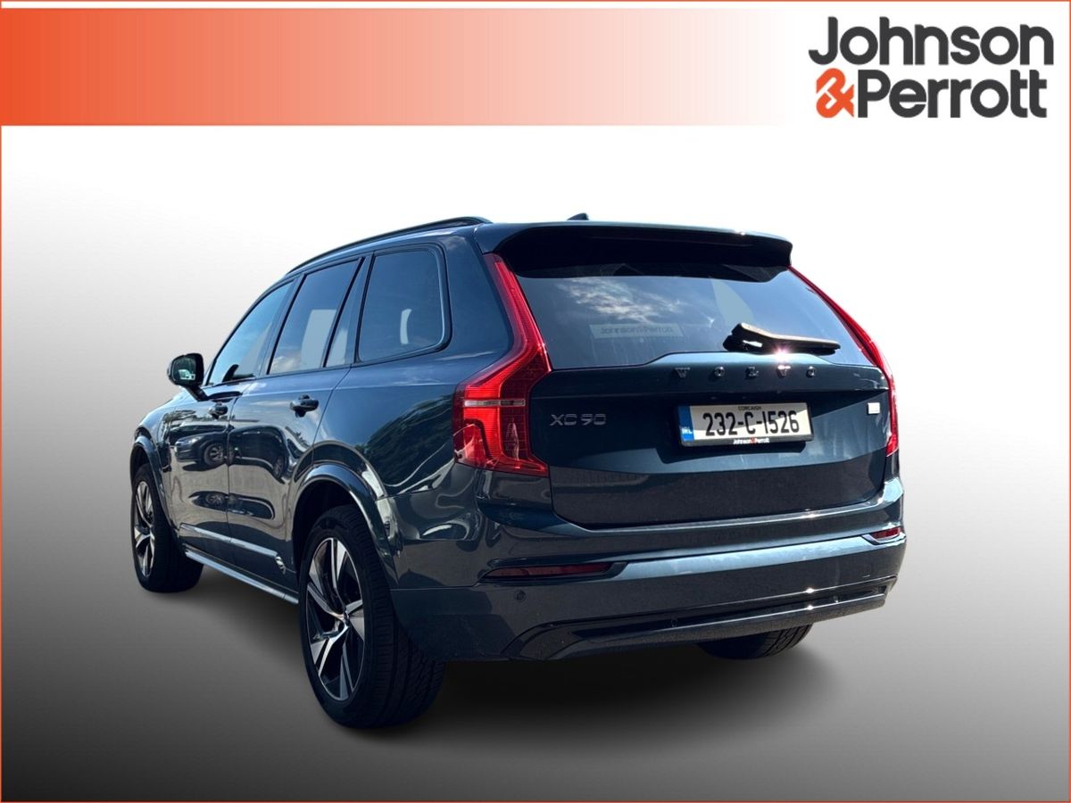 Volvo XC90 T8 PHEV 455hp Plus (Dark Theme)