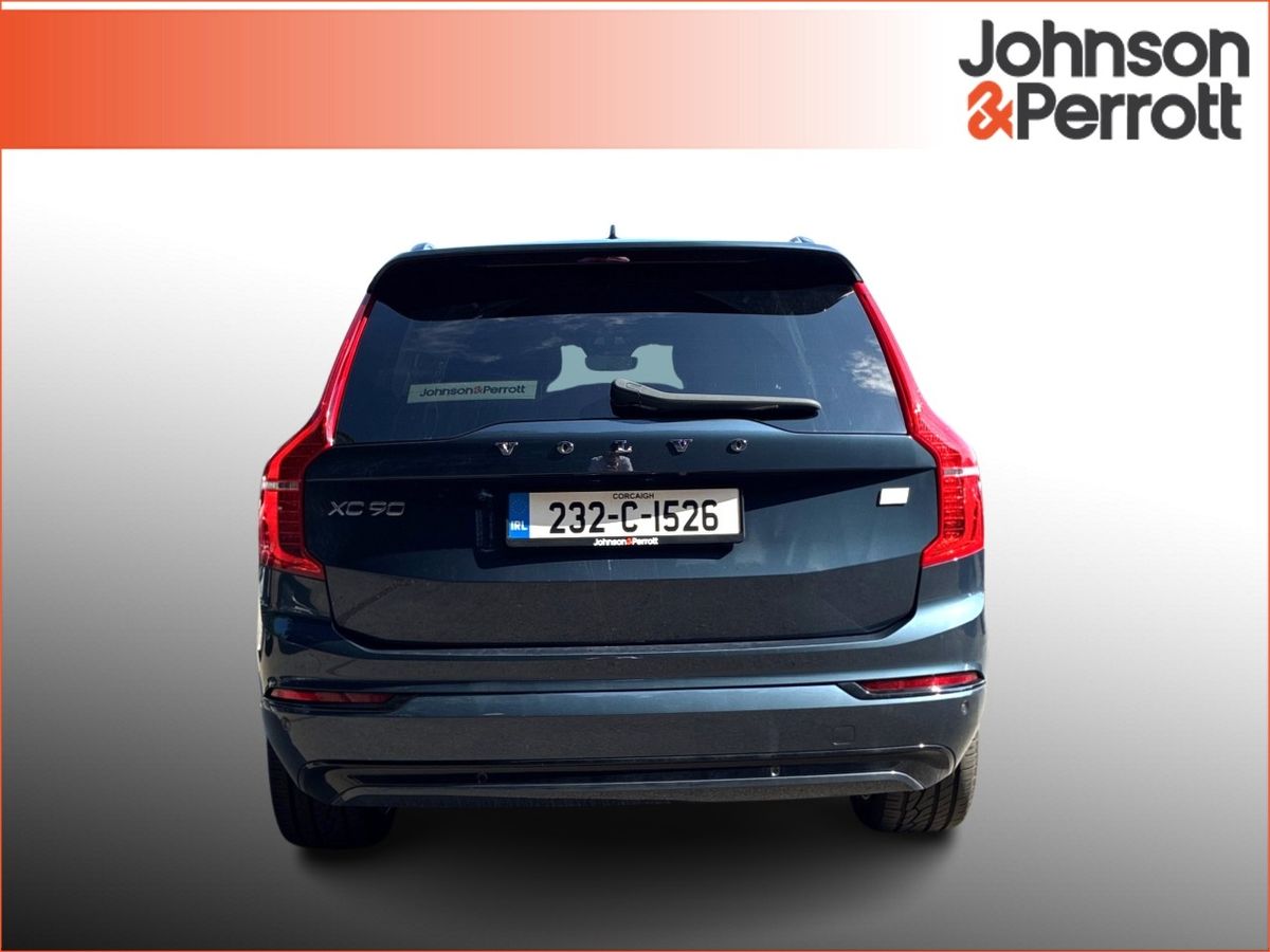 Volvo XC90 T8 PHEV 455hp Plus (Dark Theme)
