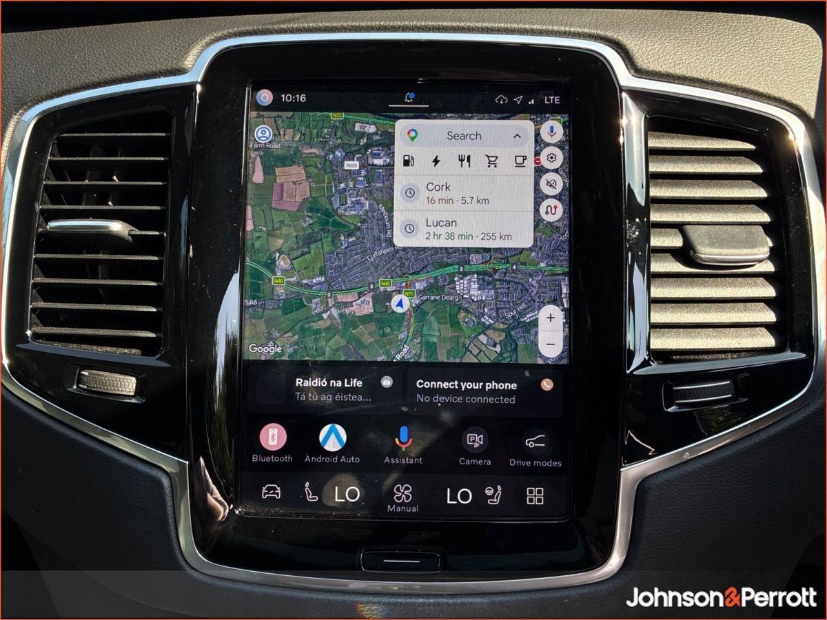 Volvo XC90 T8 PHEV 455hp Plus (Dark Theme)