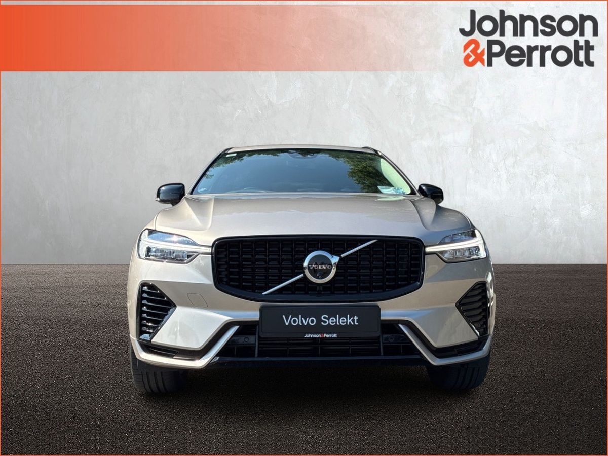 Volvo XC60 T6 AWD 350hp Plus Dark (Two Year Volvo Selekt Warranty & Two Year Service Plan)