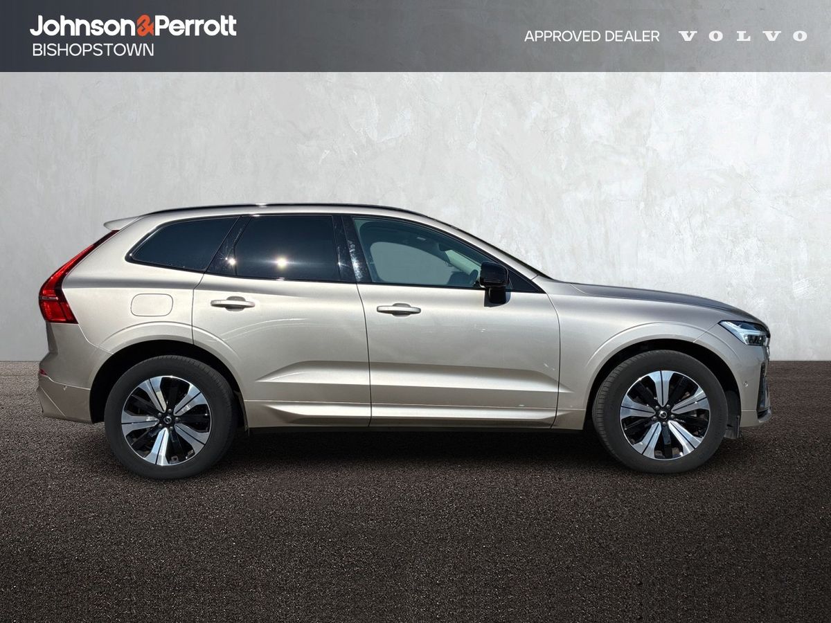 Volvo XC60 T6 350hp AWD Plus Dark (Two Year Volvo Selekt Warranty & Service Plan)