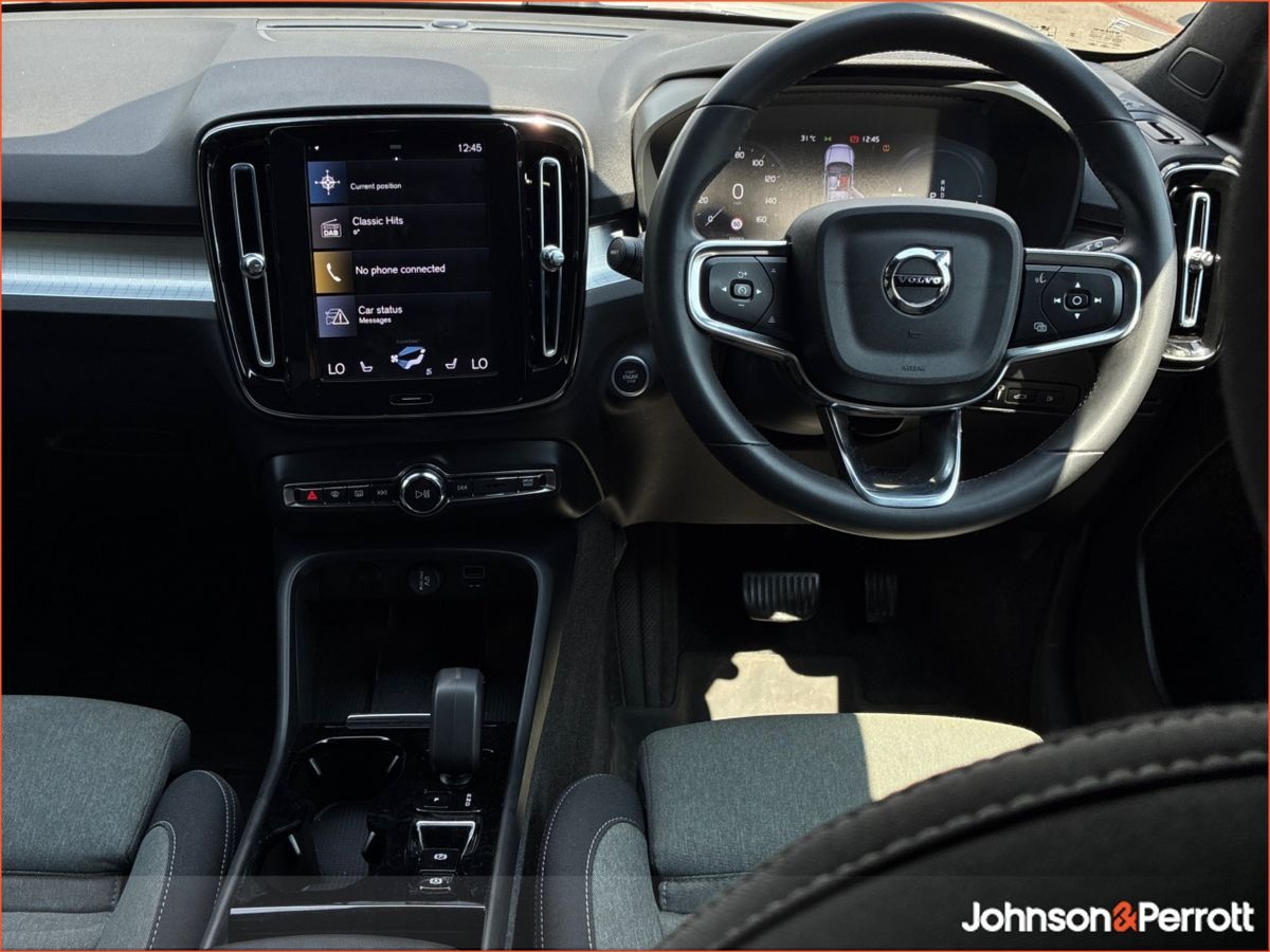 Volvo XC40 T4 211bhp PHEV Plus Dark (Two Year Volvo Selekt Warranty + Two Year Volvo Service Plan)