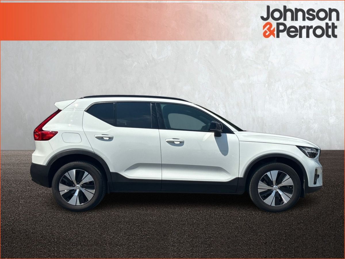 Volvo XC40 T4 211bhp PHEV Plus Dark (Two Year Volvo Selekt Warranty + Two Year Volvo Service Plan)