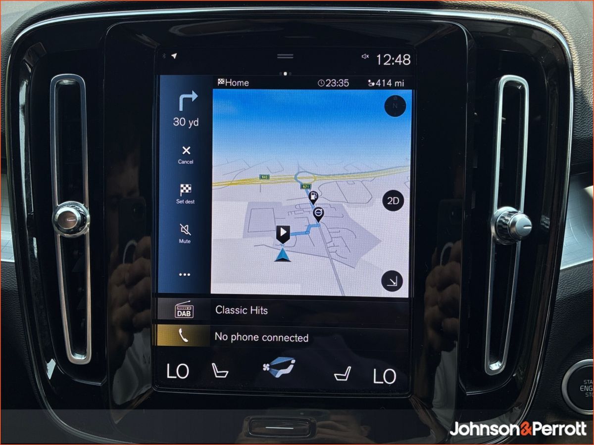 Volvo XC40 T4 211bhp PHEV Plus Dark (Two Year Volvo Selekt Warranty + Two Year Volvo Service Plan)
