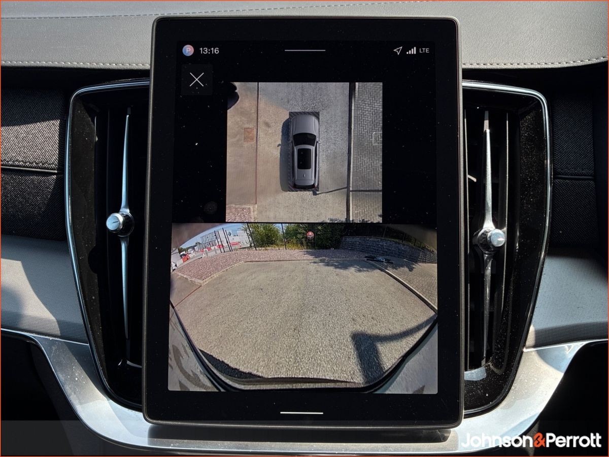 Volvo XC90 T8 455bhp AWD Plus Black Edition (Volvo Warranty until 2031)