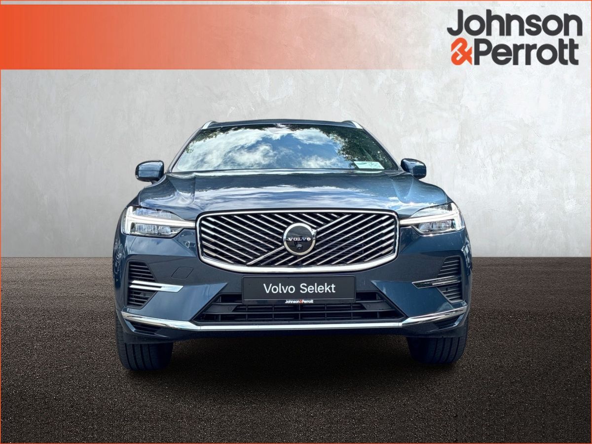 Volvo XC60 T6 AWD PHEV Plus Bright  (Four Year Volvo Selekt Warranty / Two Year Service Plan)