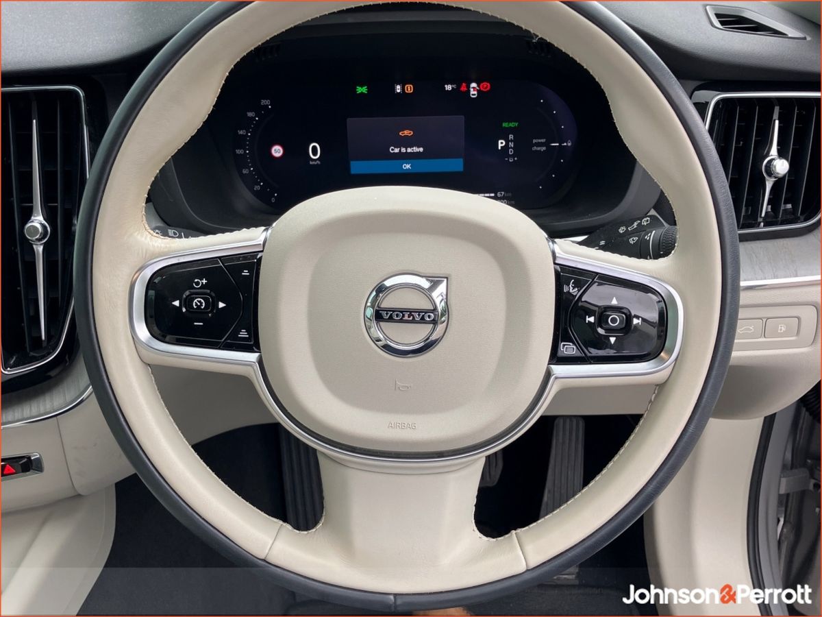 Volvo XC60 T6 350bhp AWD PHEV Plus Bright - Volvo Selekt Warranty until July 2029