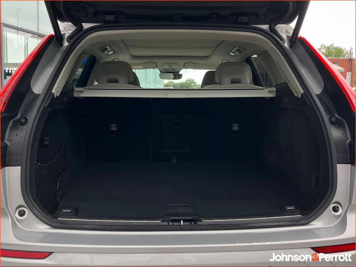 Volvo XC60 T6 350bhp AWD PHEV Plus Bright - Volvo Selekt Warranty until July 2029