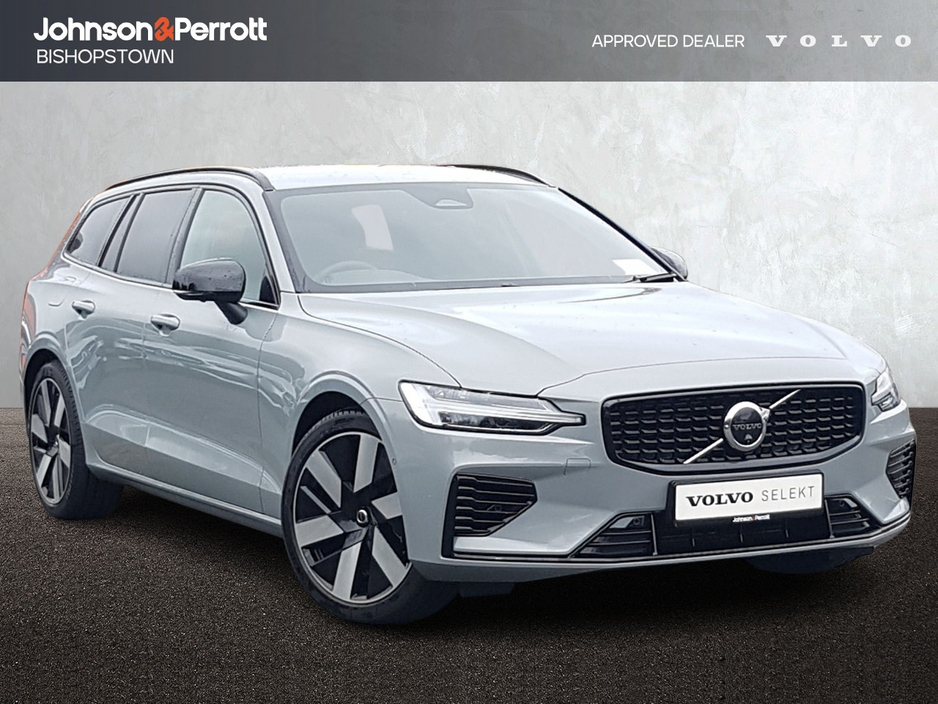 Volvo V60 T6 350 bhp AWD PHEV Plus Dark - Towbar / Pilot Assist + 360 Camera