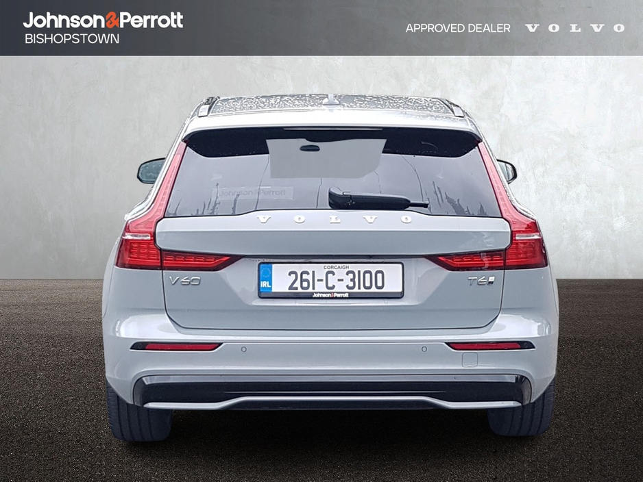 Volvo V60 T6 350 bhp AWD PHEV Plus Dark - Towbar / Pilot Assist + 360 Camera