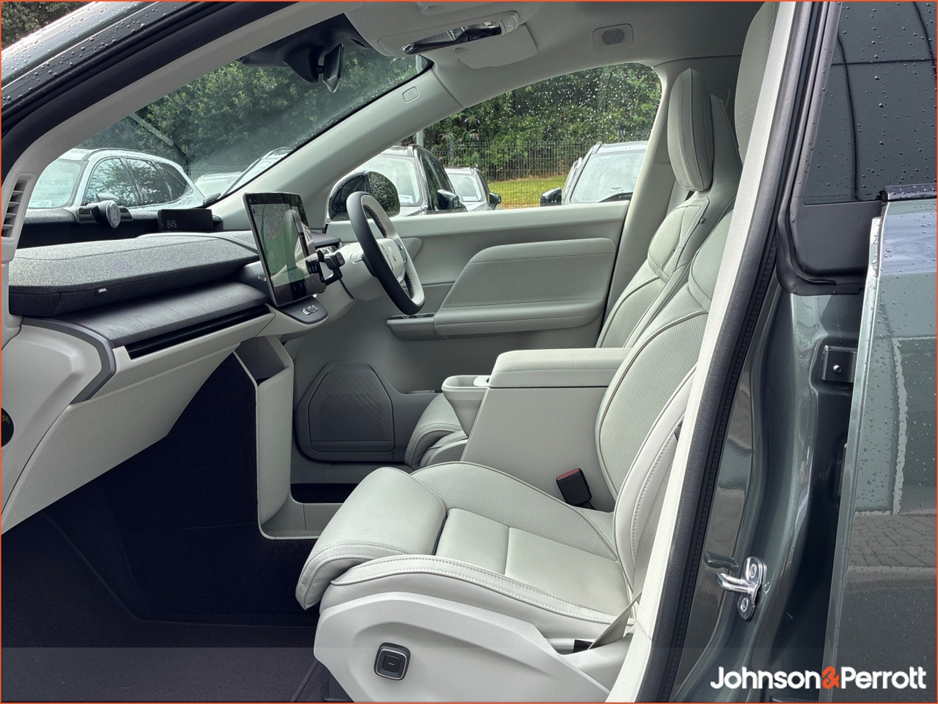 Volvo EX60 P10 AWD Ultra - 95 kWh - Twin Motor - Available to Test Drive