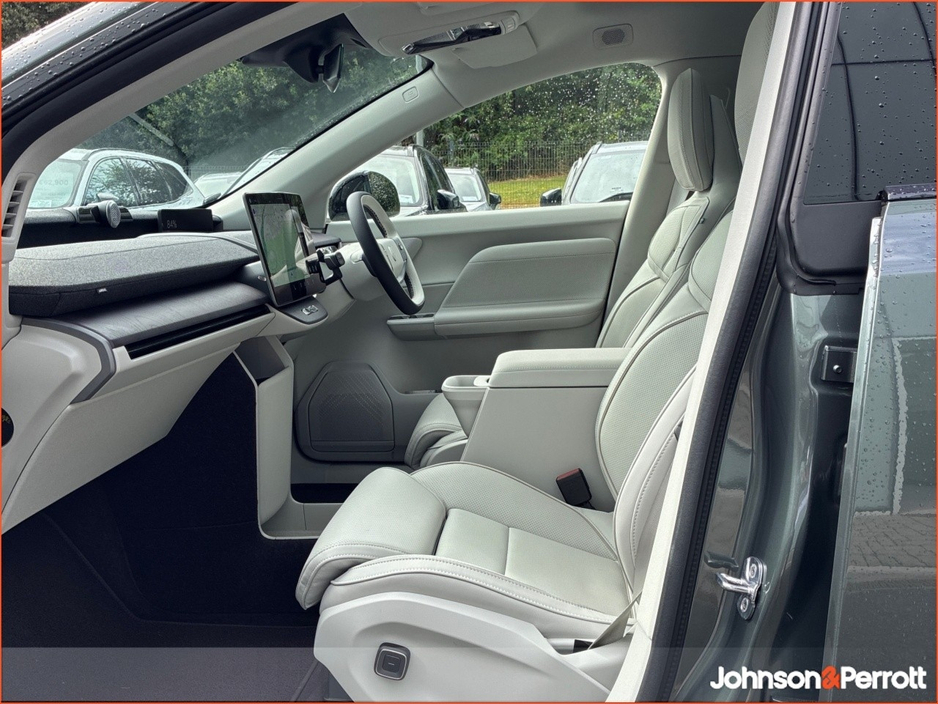 Volvo EX60 P10 AWD Plus 95 kWh Twin Motor From €71,595