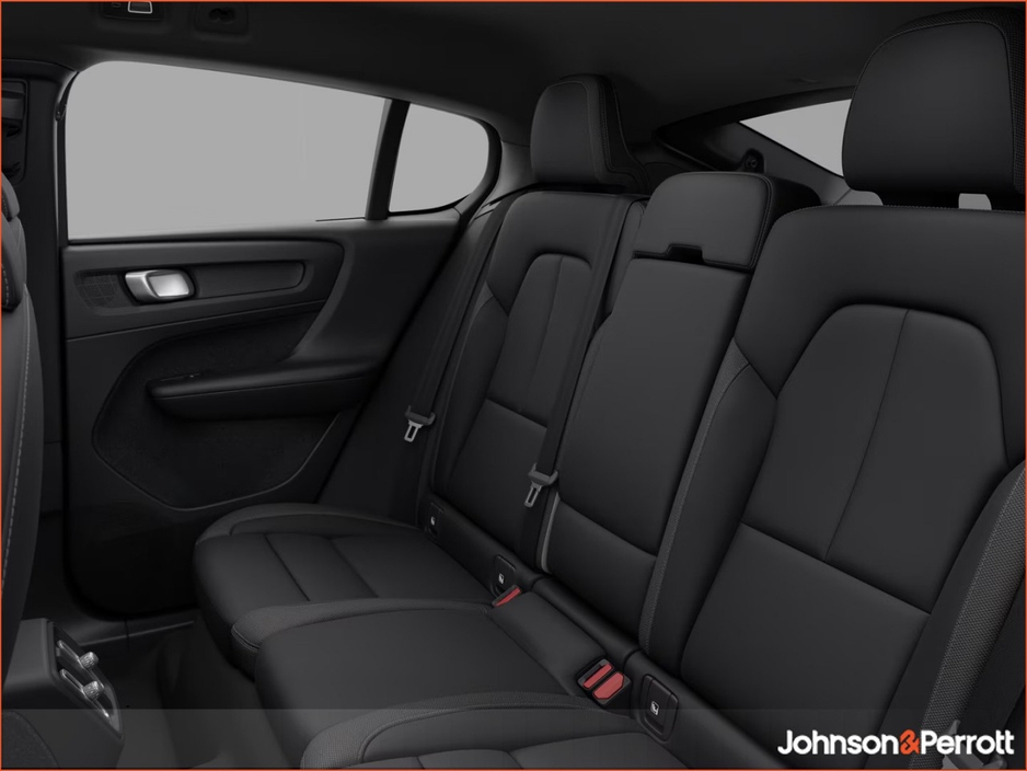 Volvo EC40 P5 Long Range Ultra Pro (82 kWh 252bhp)