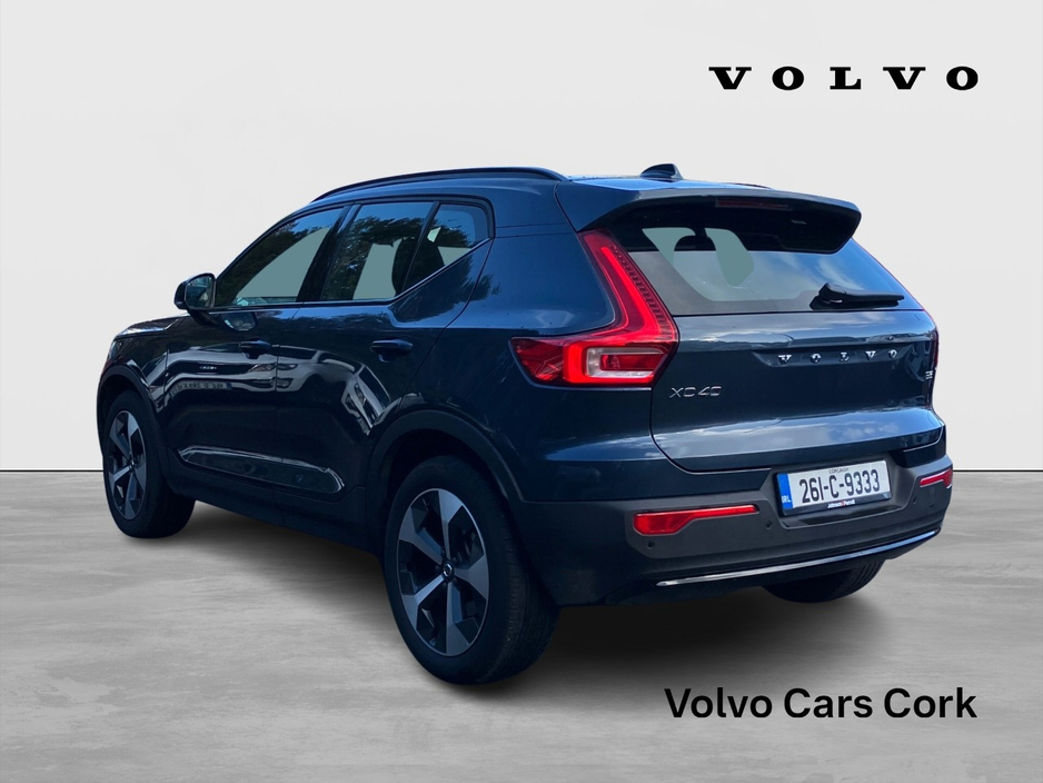 Volvo XC40 B3 163bhp MHEV Plus Dark - Denim Blue