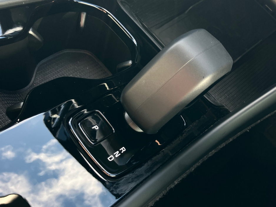 Volvo EX40 82 kWh Extended Range Ultra - Forest Lake
