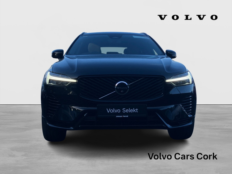 Volvo XC60 T6 350bhp AWD PHEV Plus Dark - Onyx Black