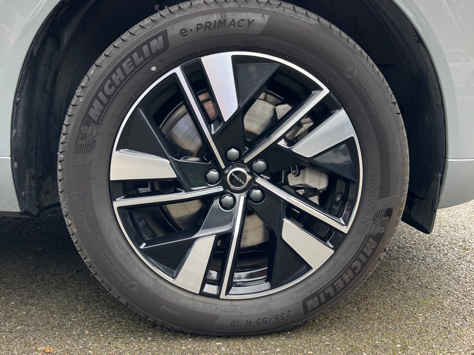 Volvo XC60 T6 360bhp AWD PHEV Core Bright - Vapour Grey
