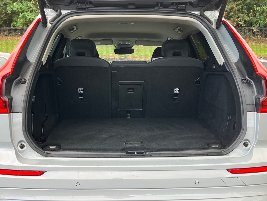 Volvo XC60 T6 360bhp AWD PHEV Core Bright - Vapour Grey