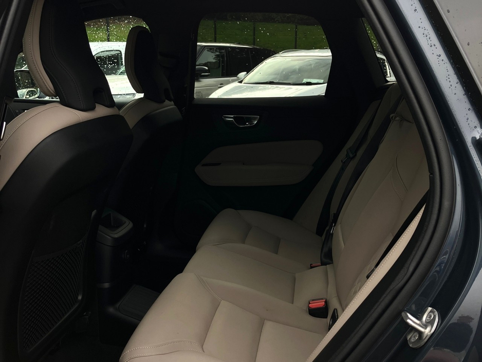 Volvo XC60 T6 350bhp AWD PHEV Plus Dark - Denim Blue
