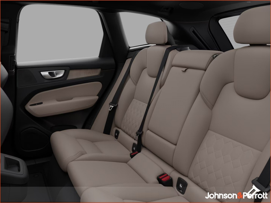 Volvo XC60 T6 356bhp AWD Long Range PHEV Plus Dark - Order for 2027