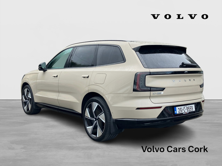 Volvo EX90 111 kWh Twin Motor AWD 517bhp Performance Ultra - Sand Dune Metallic