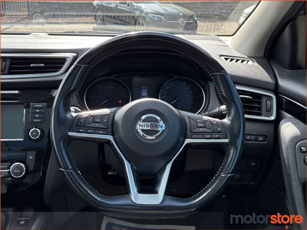 Nissan Qashqai 1.5 DSL SV PREMIUM