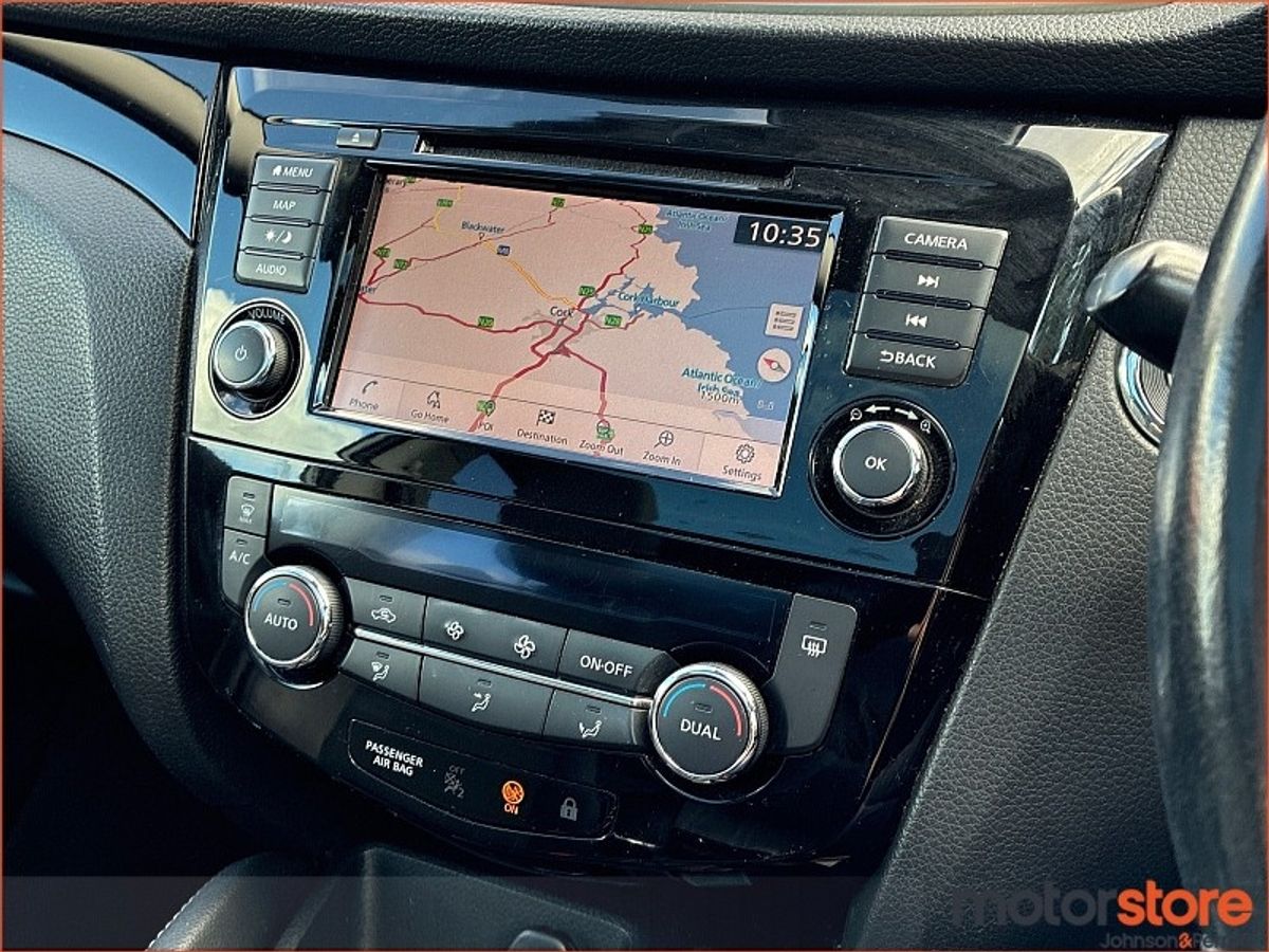 Nissan Qashqai 1.5 DSL SV PREMIUM