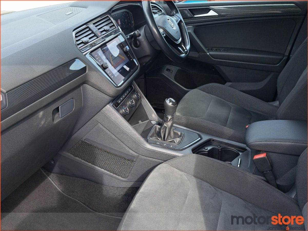 Volkswagen Tiguan 2.0 TDI 150HP Highline (One Year Warranty / AA Membership / Bishopstown)
