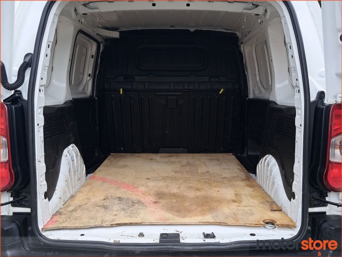 Opel Combo L1H1-1.5 75BHP (Price Excluding VAT)  - Bishopstown