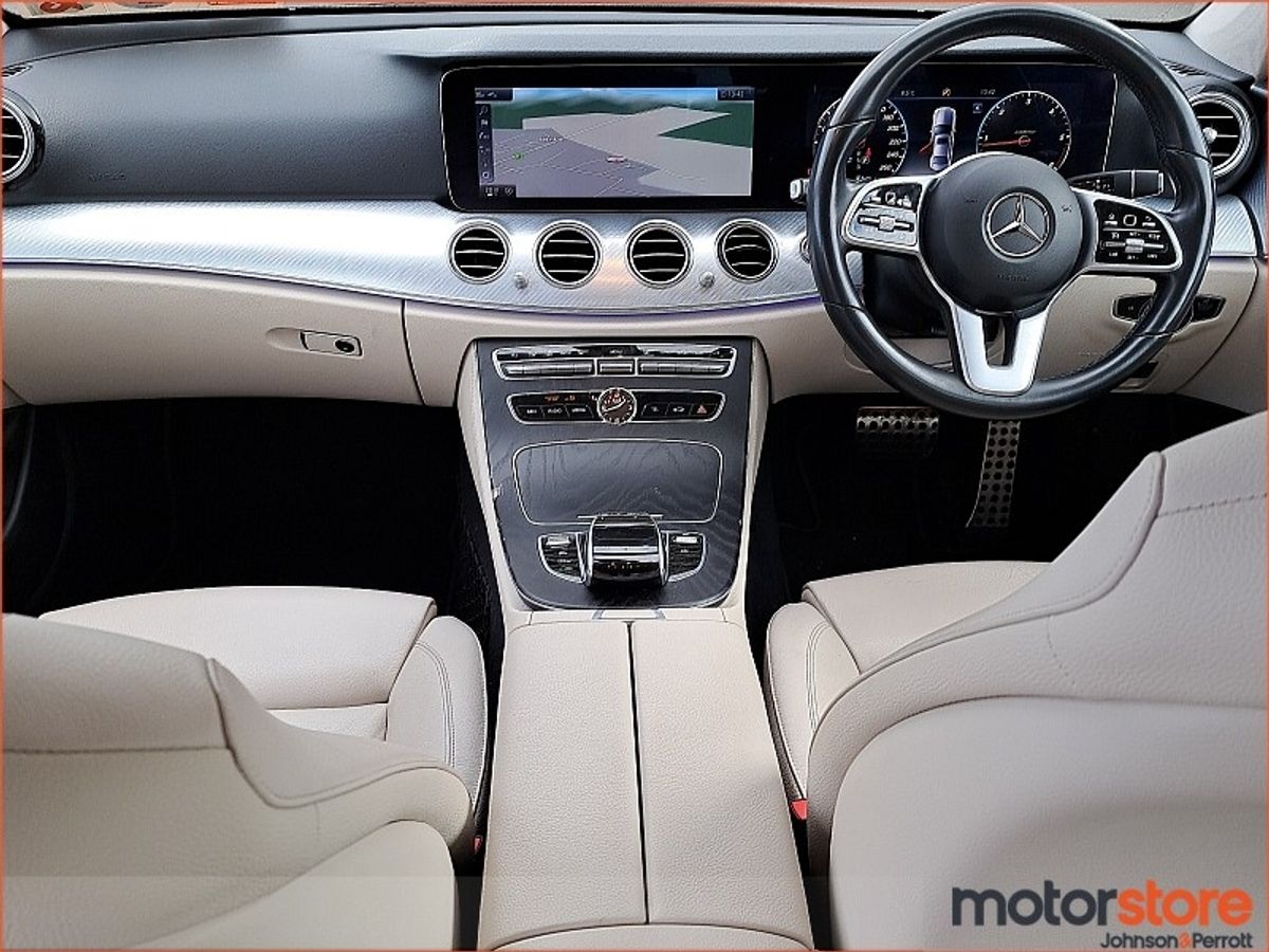 Mercedes-Benz E-Class E 220 D AVANTGARD 18% A/T