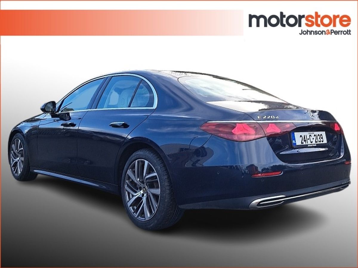Mercedes-Benz E-Class Avantgarde Plus  with High Specification and Upgraded Alloys - 1 Owner