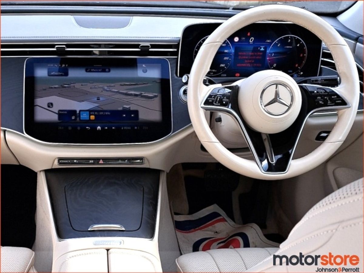 Mercedes-Benz E-Class Avantgarde Plus  with High Specification and Upgraded Alloys - 1 Owner