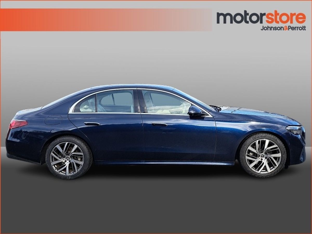Mercedes-Benz E-Class Avantgarde Plus  with High Specification and Upgraded Alloys - 1 Owner