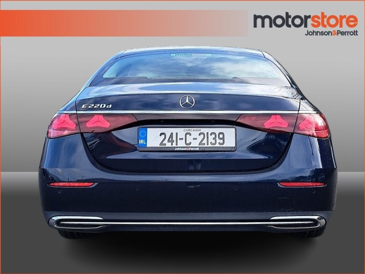 Mercedes-Benz E-Class Avantgarde Plus  with High Specification and Upgraded Alloys - 1 Owner