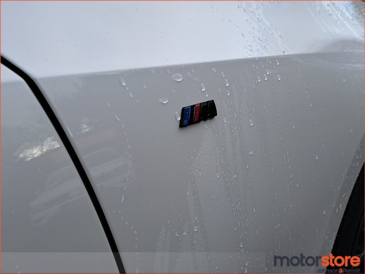 BMW 3-Series SAVE €3,000