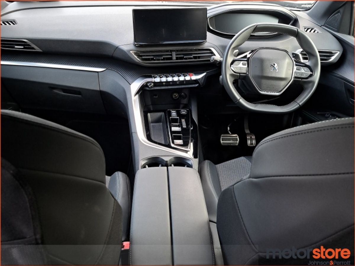 Peugeot 5008 1.5 BlueHDi 130bhp Allure Auto 7 SEATER