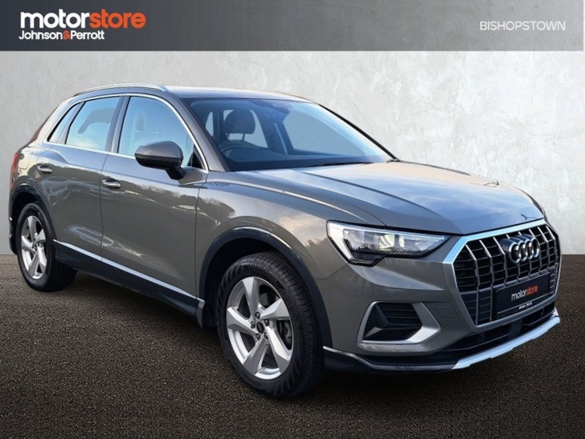 Audi Q3 35 TDI 150HP S Tronic SE with Comfort Pack - 1 Owner