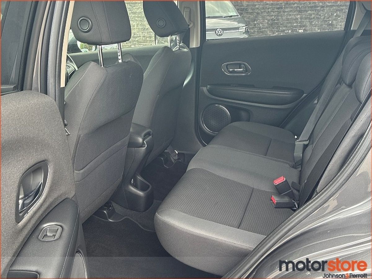 Honda HR-V  1.5 i-VTEC ES CVT