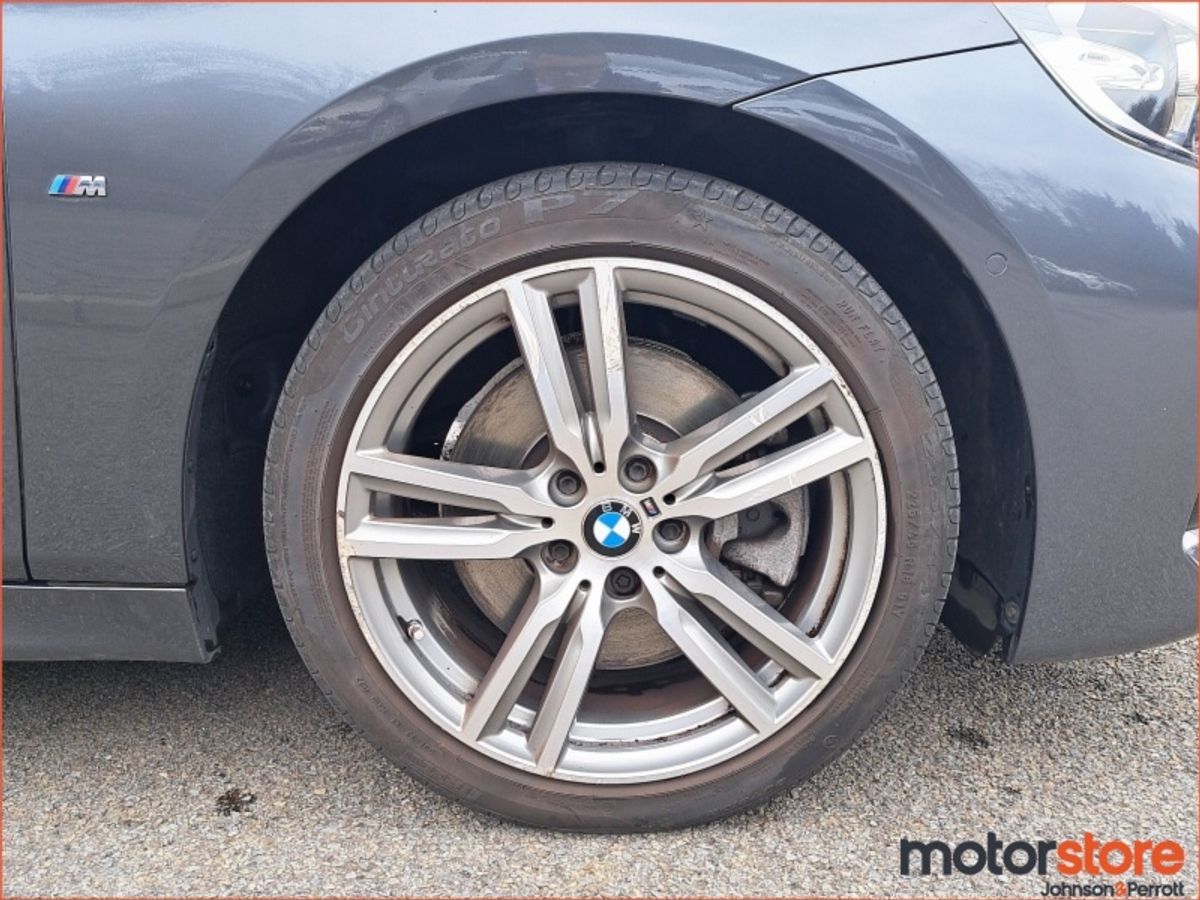 BMW 2-Series 220i M Sport Auto