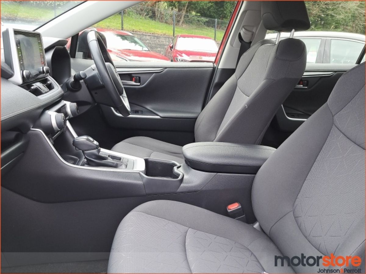 Toyota RAV4 2.5 Hybrid Luna 2WD