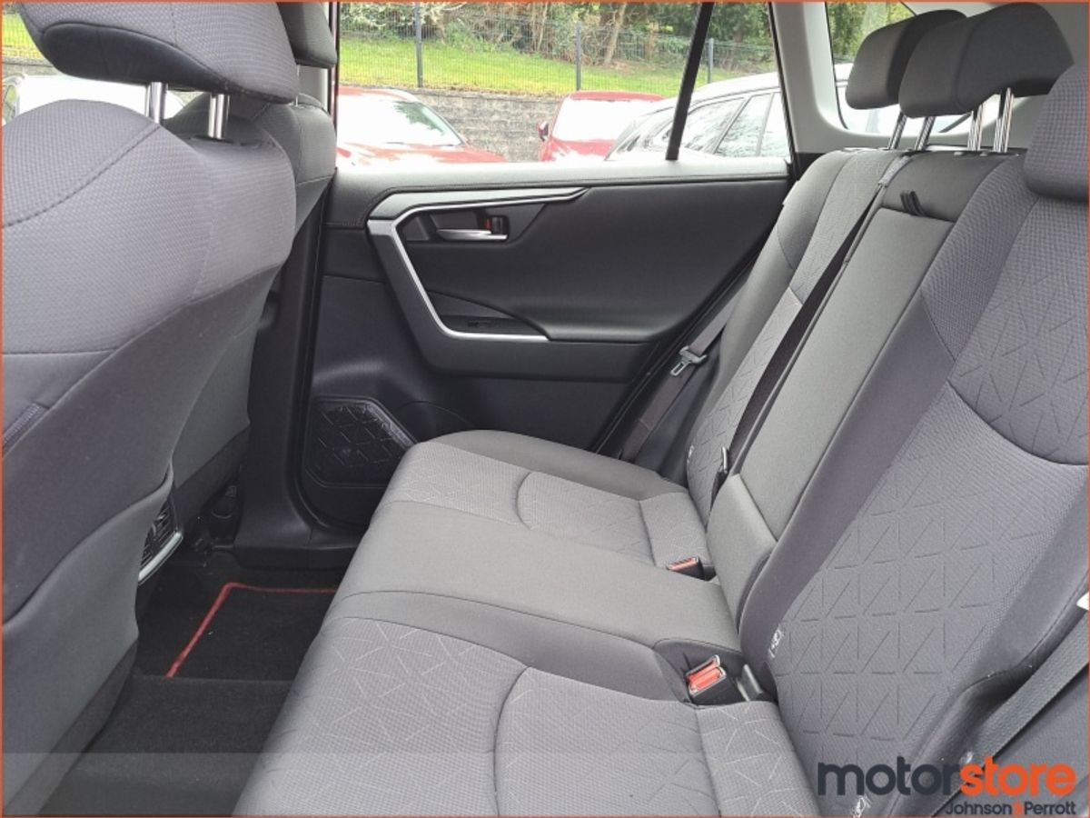 Toyota RAV4 2.5 Hybrid Luna 2WD