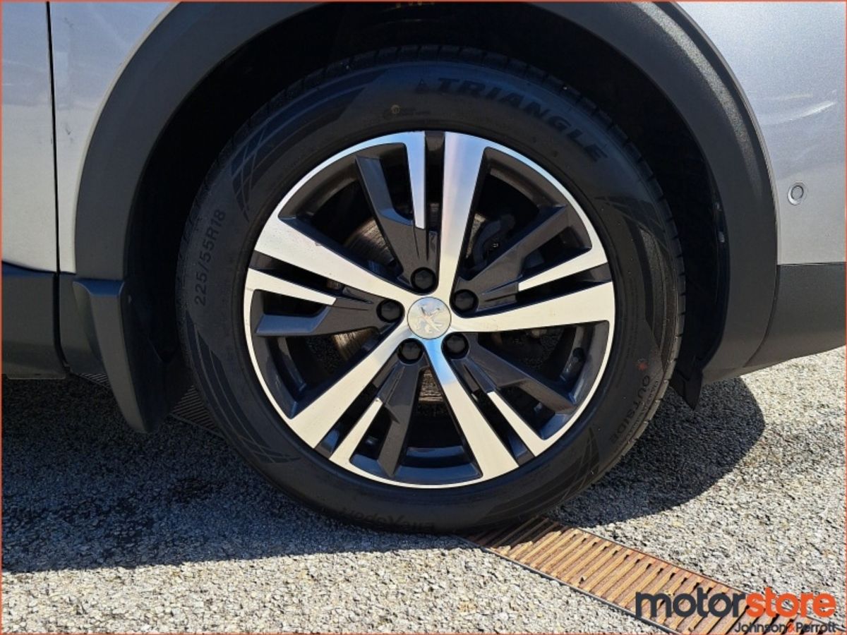 Peugeot 5008 1.5 BlueHDi 130bhp Allure