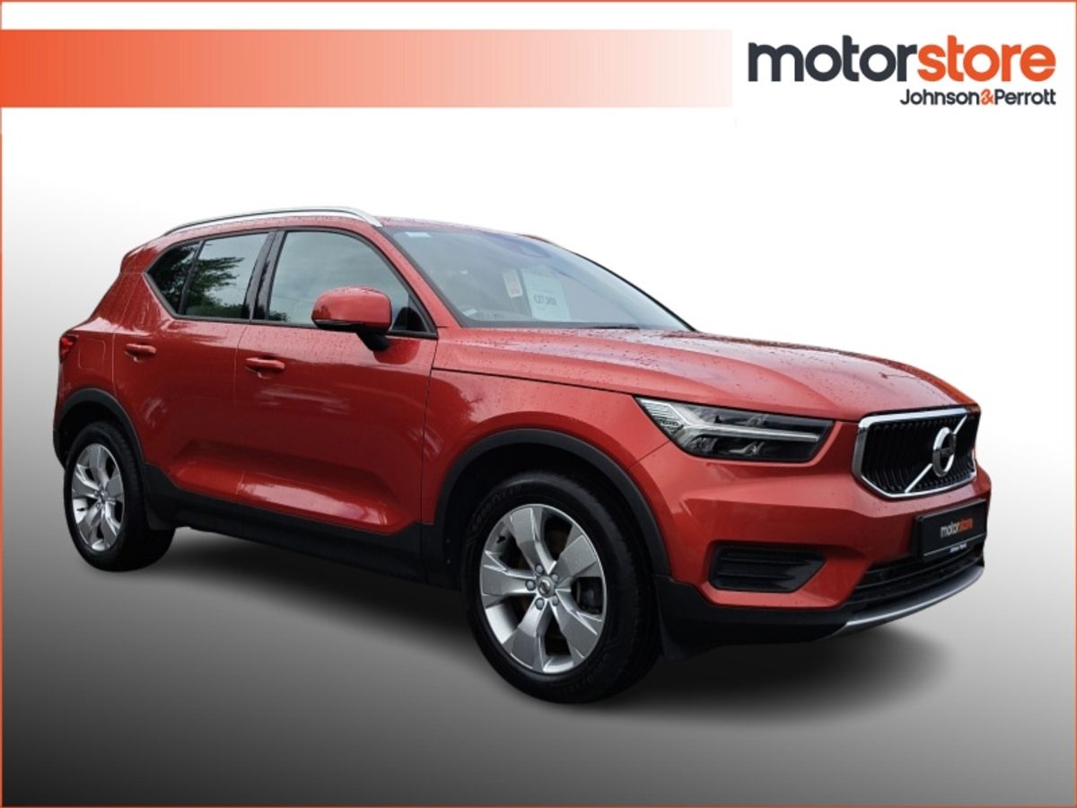 Volvo XC40 D4 AWD AUTO MOMENTUM