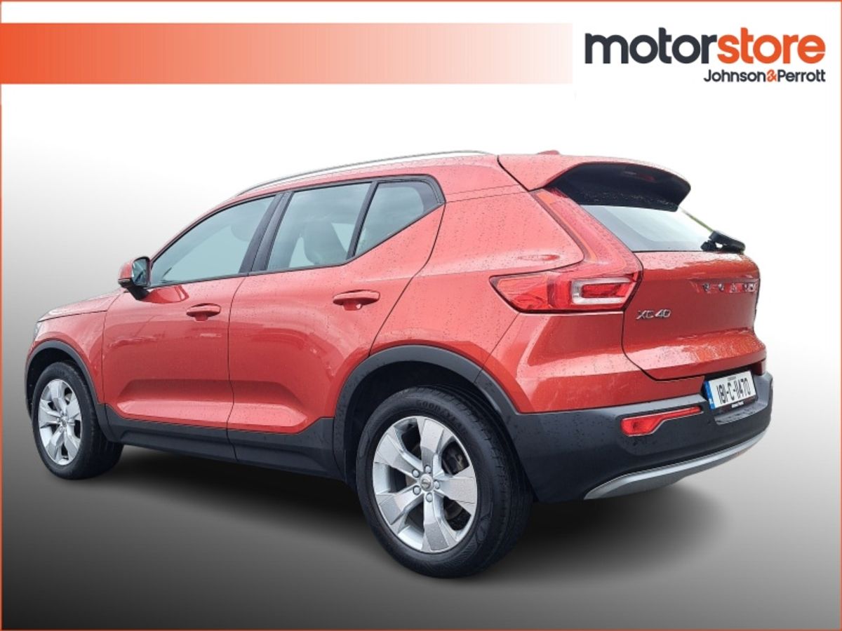 Volvo XC40 D4 AWD AUTO MOMENTUM - 1 OWNER