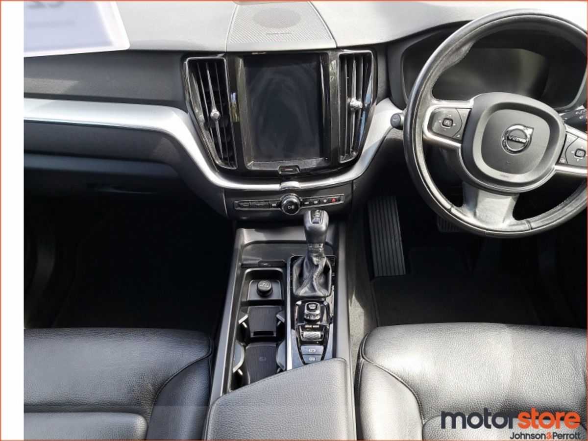 Volvo XC60 D4 (190hp) FWD Momentum Automatic