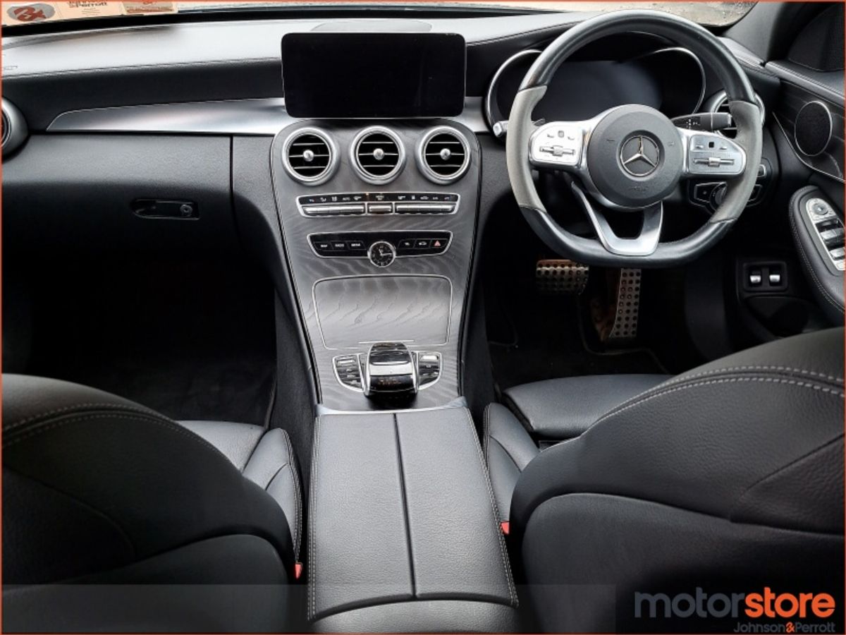 Mercedes-Benz C-Class C 300 ESTATE AMG Line A/T