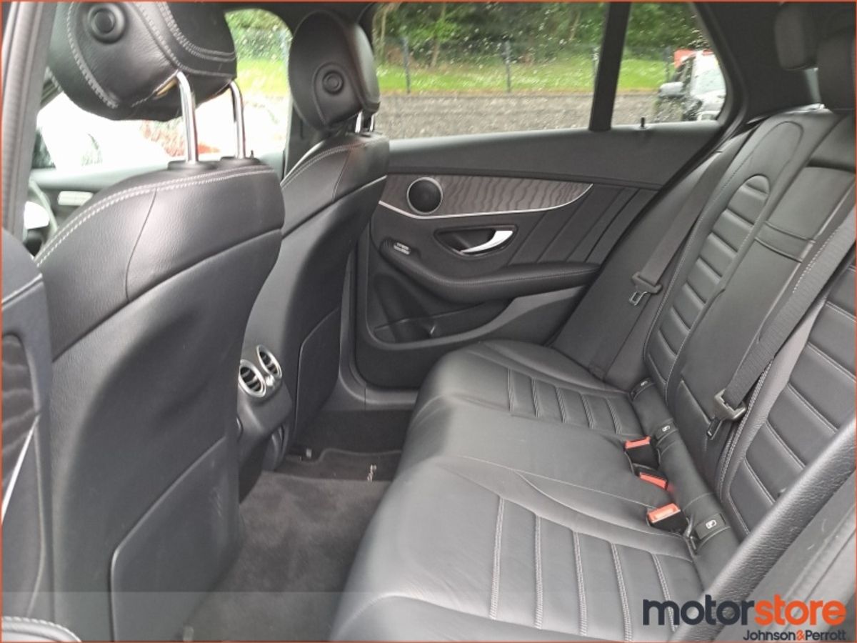 Mercedes-Benz C-Class C 300 ESTATE AMG Line A/T